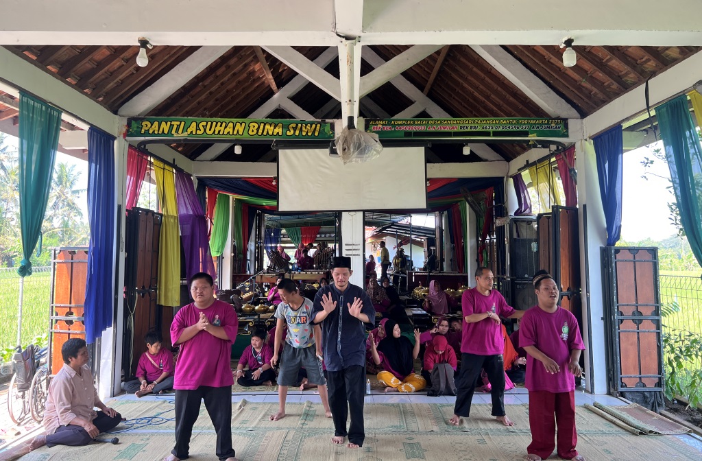 Panti Asuhan Bina Siwi